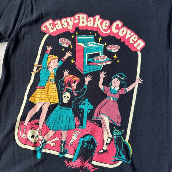 Halloween creepy co t shirt - Picture 6 of 6